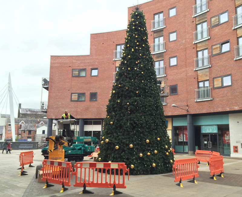 Eagles Meadow Christmas Tree Goes Up & Lantern Parade Details - Wrexham.com